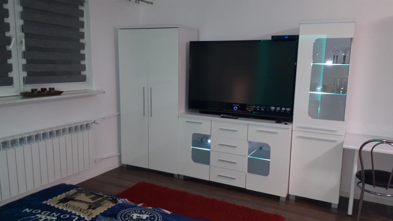 Apartament Centrum Panoramiczna Big Ben Z Balkonem-- Klimatyzacja-- Кельце Екстер'єр фото