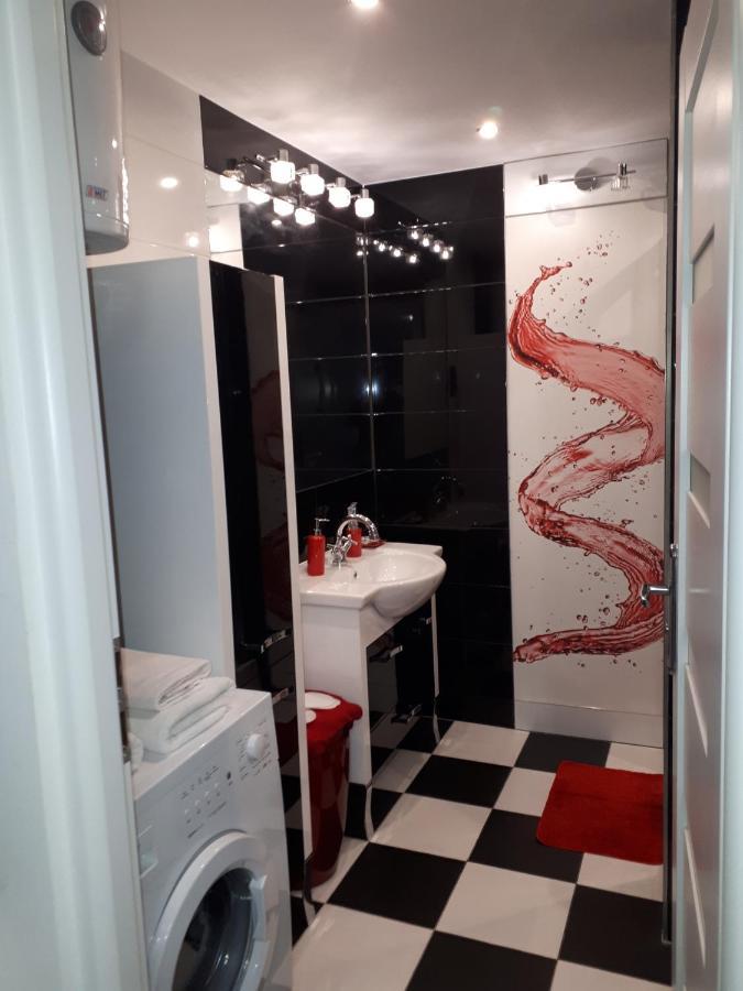 Apartament Centrum Panoramiczna Big Ben Z Balkonem-- Klimatyzacja-- Кельце Екстер'єр фото