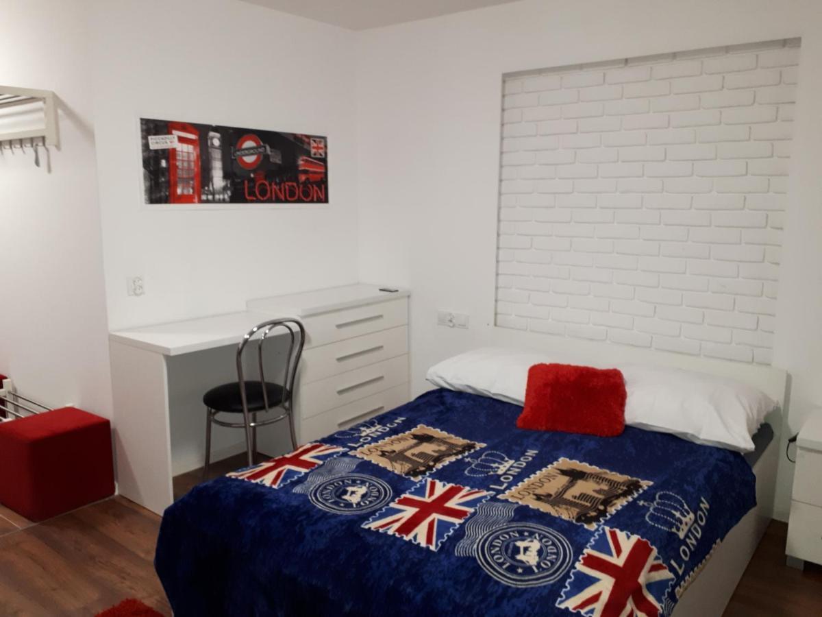 Apartament Centrum Panoramiczna Big Ben Z Balkonem-- Klimatyzacja-- Кельце Екстер'єр фото
