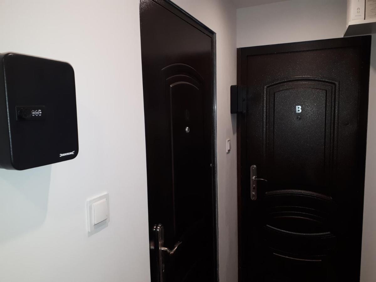 Apartament Centrum Panoramiczna Big Ben Z Balkonem-- Klimatyzacja-- Кельце Екстер'єр фото