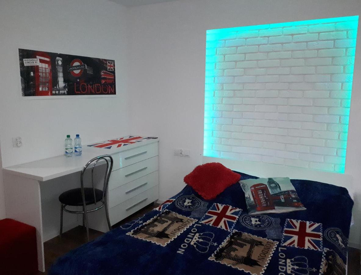 Apartament Centrum Panoramiczna Big Ben Z Balkonem-- Klimatyzacja-- Кельце Екстер'єр фото