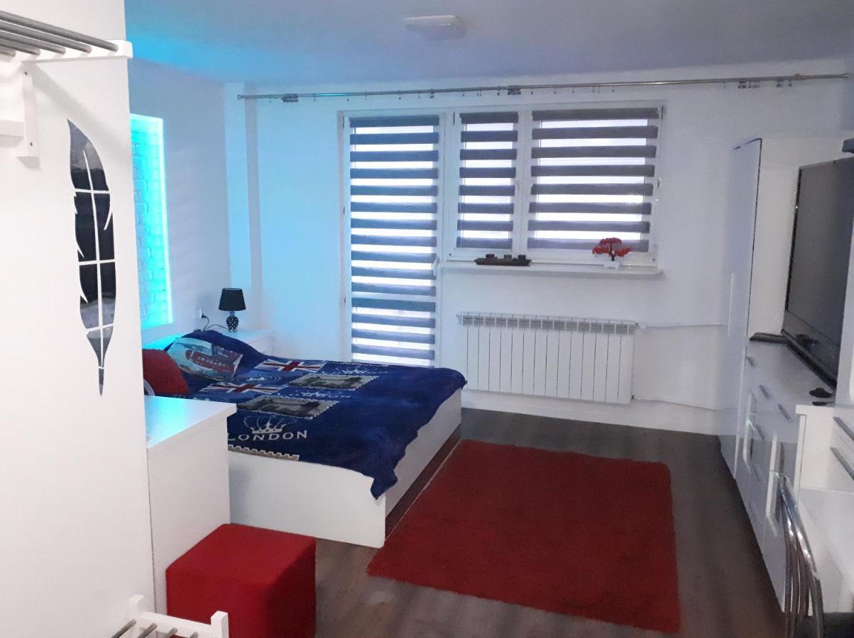 Apartament Centrum Panoramiczna Big Ben Z Balkonem-- Klimatyzacja-- Кельце Екстер'єр фото