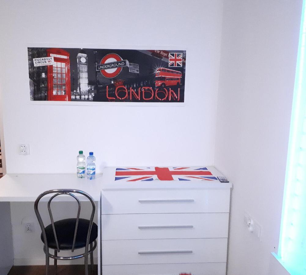 Apartament Centrum Panoramiczna Big Ben Z Balkonem-- Klimatyzacja-- Кельце Екстер'єр фото