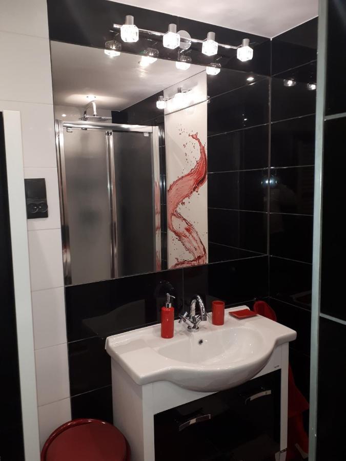 Apartament Centrum Panoramiczna Big Ben Z Balkonem-- Klimatyzacja-- Кельце Екстер'єр фото